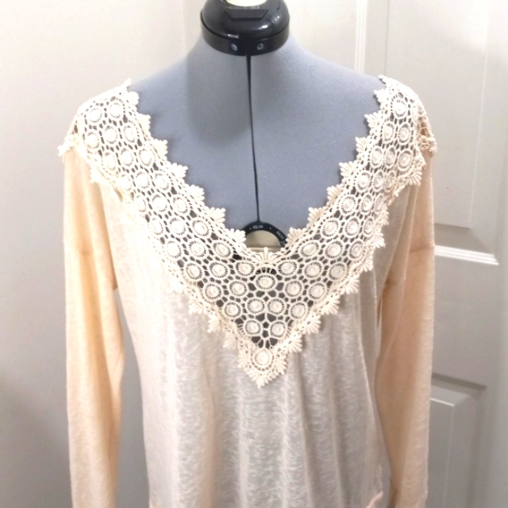 SAGE Cream Lacy Double V  Size L/XL
